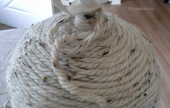 diy yarn wrapped lamp-StowandTellU