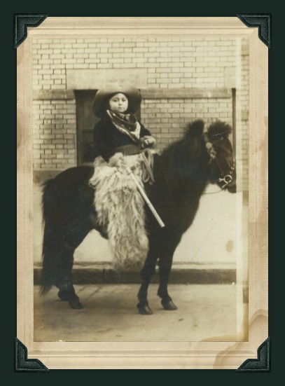 vintage-photo-picture-of-child-on-a-pony